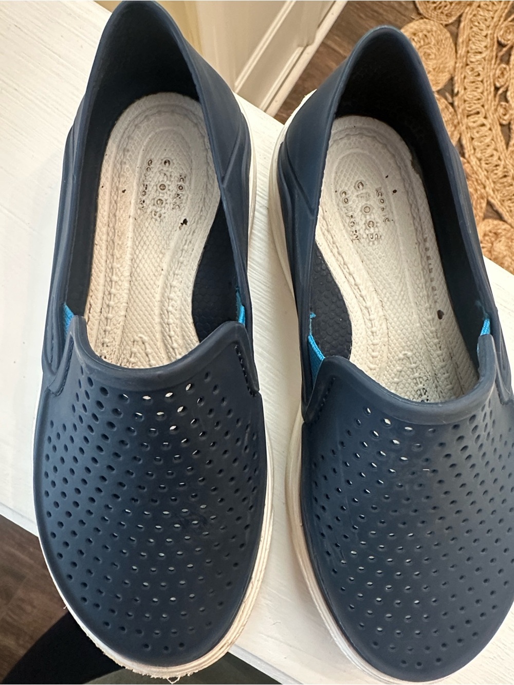 Crocs Navy Slip-On Clogs Kids C10 | Lightweight Water Shoes Comfort Casual - Picture 5 of 6
